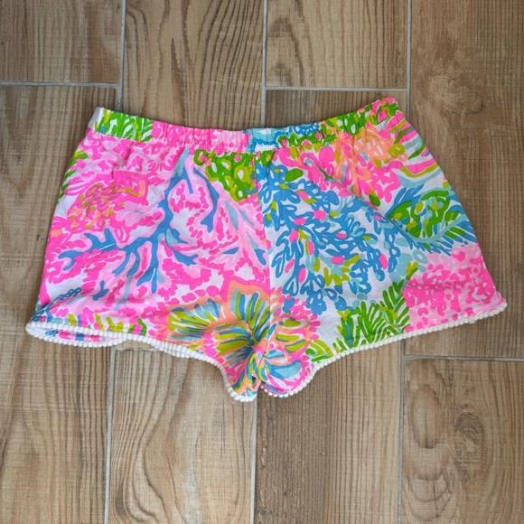 Lilly Pulitzer Girls Pink Floral Shorts Sz. XL (12-14) - Picture 2 of 3